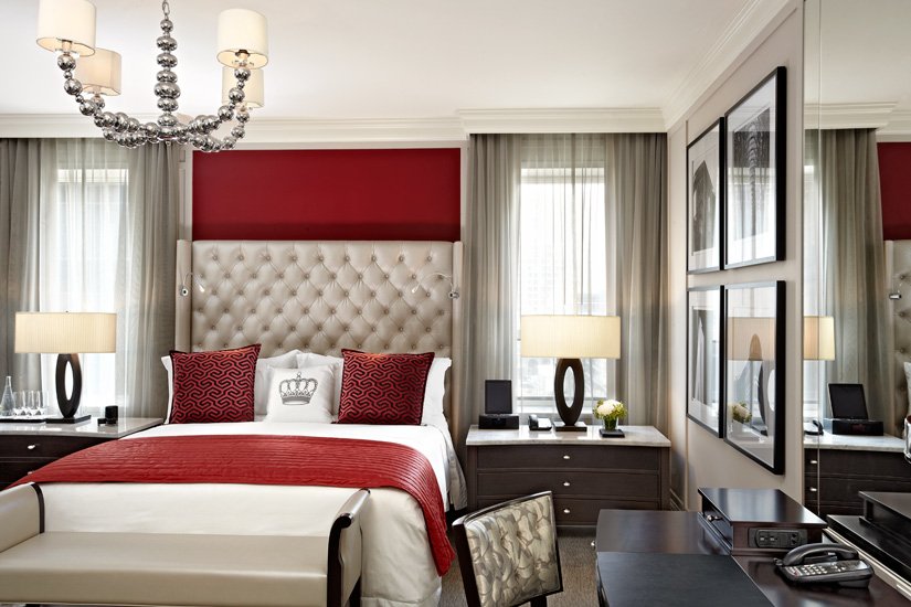 KingEddyHotel's tweet photo. The key to a good nights sleep? Our beds.
#sleeptight
#nomorecountingsheep
#omnikingedward
#attheomni https://t.co/vxo5TnWtZN