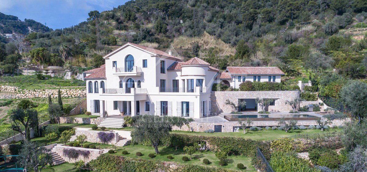 Michael_Zingraf's tweet photo. #Sale #BeaulieuSurMer #SplendidVilla #SeaView #LuxuryRealEstate #FrenchRiviera
Full story here : https://t.co/iqXH4j9b9K https://t.co/Gtj0fzHUE5