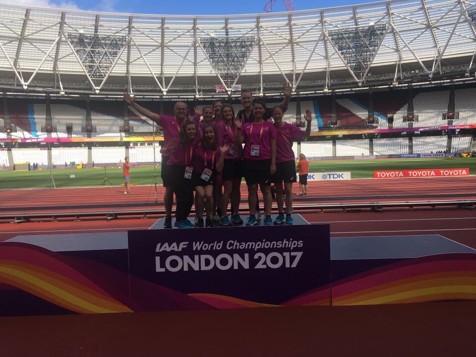 Miss_V_Rogers's tweet photo. Thanks @GregJRutherford for the picture #REPRESENT #BeTheBest #seethenext #London2017 https://t.co/X3tGwLq3V4