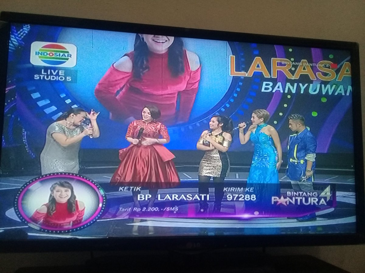 SSHN17HH's tweet photo. Didikan zaskia gotik luar biasa. Menunjukkan talenta yg mumpuni kayak mentornya. Gotik i love you https://t.co/dTCmZBTkai