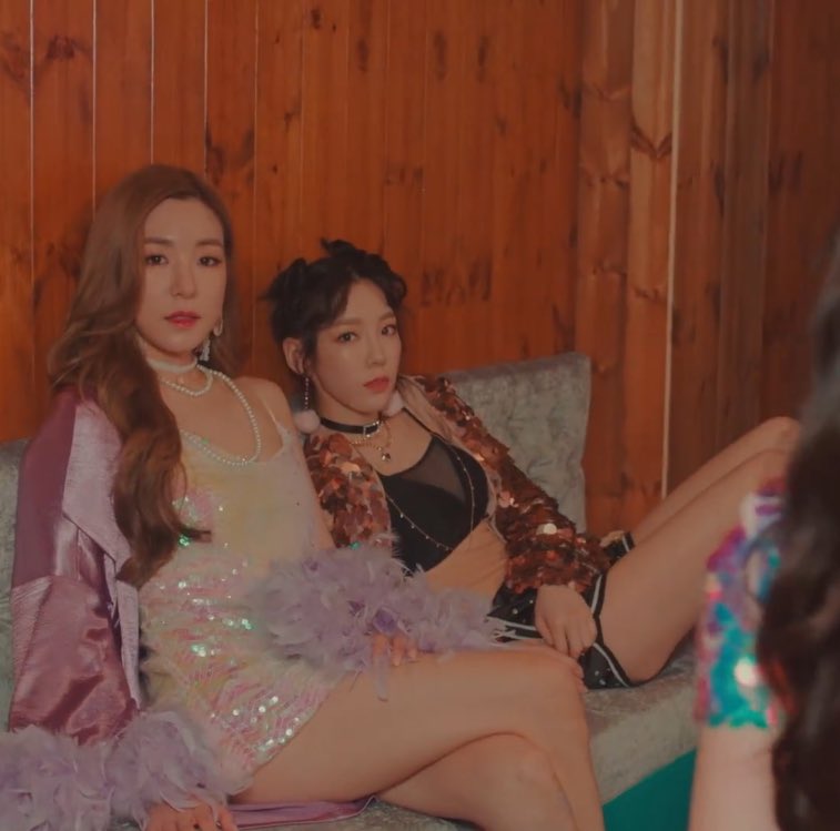 findSNSDhere's tweet photo. I didn't expect there to be Taeny moments in an MV so I was squealing when I saw this. #AllNight MV #GIRLS6ENERATION https://t.co/HtemsbkzEZ