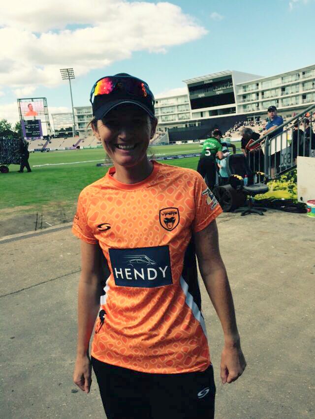 _mixedzone's tweet photo. Happy @VipersKSL captain @Lottie2323 after their #kls2017 victory over Western Storm https://t.co/my2MAPAe75