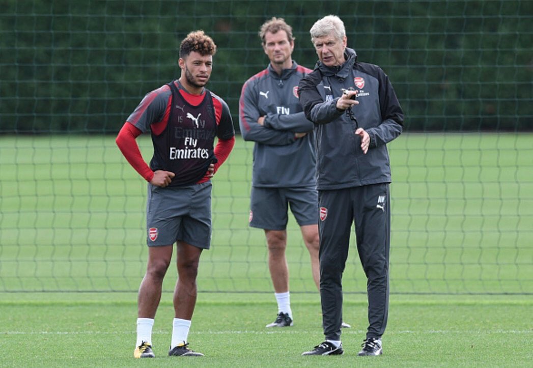 AlexOxChamb's tweet photo. Training Session Today Ahead Of The First Match Tomorrow! ⚽️ https://t.co/rrIKYnNuM6