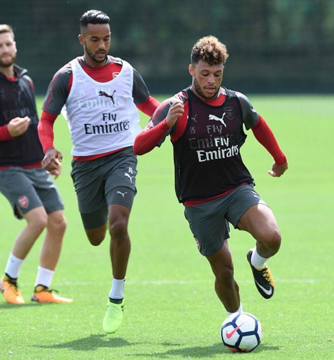 AlexOxChamb's tweet photo. Training Session Today Ahead Of The First Match Tomorrow! ⚽️ https://t.co/rrIKYnNuM6