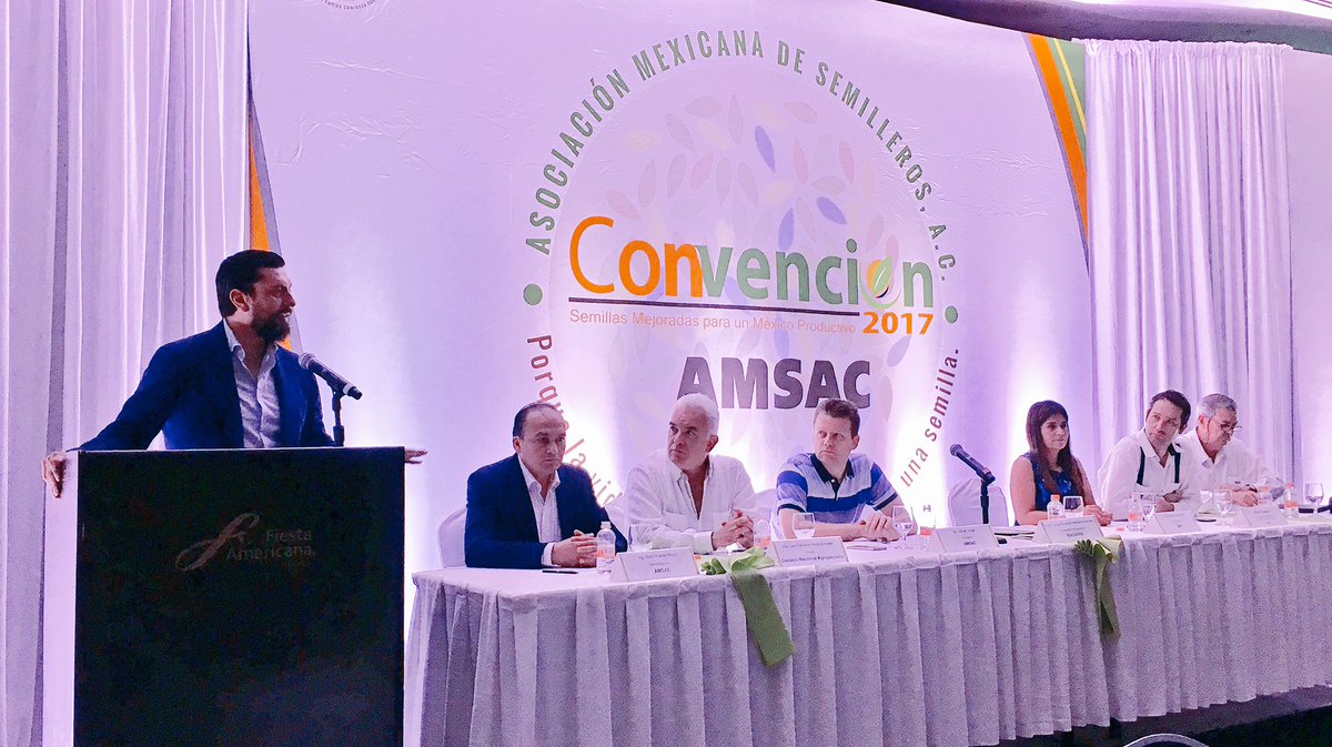 JorgeNarvaezN's tweet photo. Asamblea @AMSACSemilleros 2017 #Merida "Las semillas son origen y destino, son el elemento clave para el desarrollo del sector" @SAGARPA_mx https://t.co/WMBmx70CVd