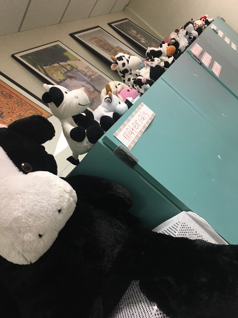 MOOsterpieces's tweet photo. Need. More. Cows. @ReeceCubs @DrKels50 https://t.co/g2n0LzcUB8