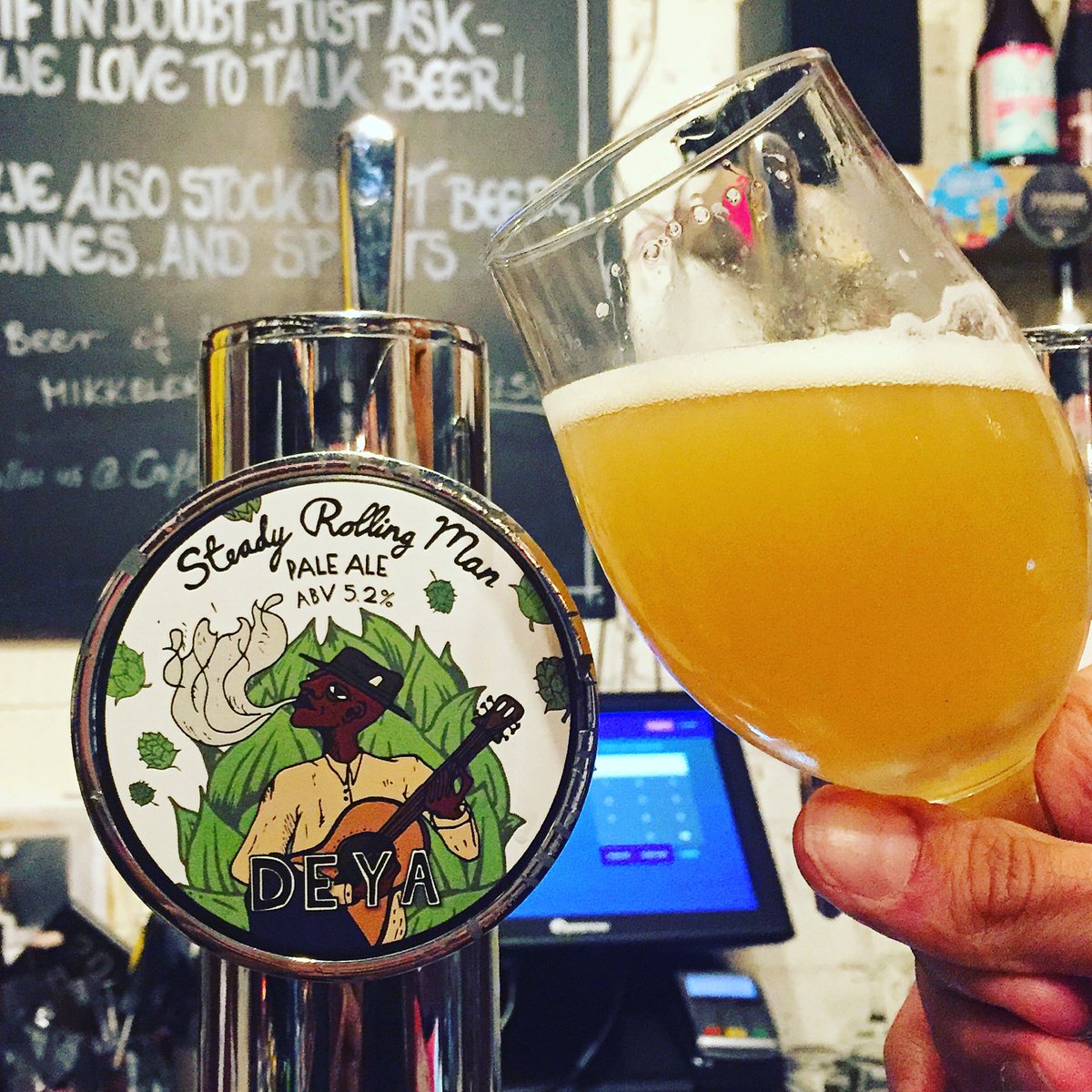 This #DEYA is tasting AMAZING 🙃🍻 I implore ya'll to try it, it's beautiful - On tap now @CraftTooting #craftbeer #SteadyRollingMan 👊🍻