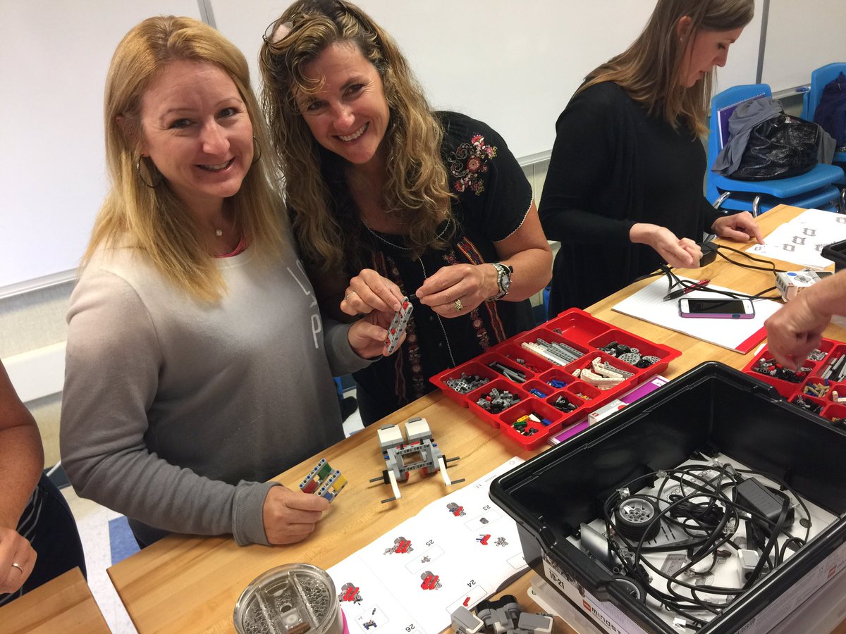 BaywoodEmery's tweet photo. First team done @ #LEGORobotics Camp @MrsCappellano @BaywoodBears https://t.co/fc7YHayI01