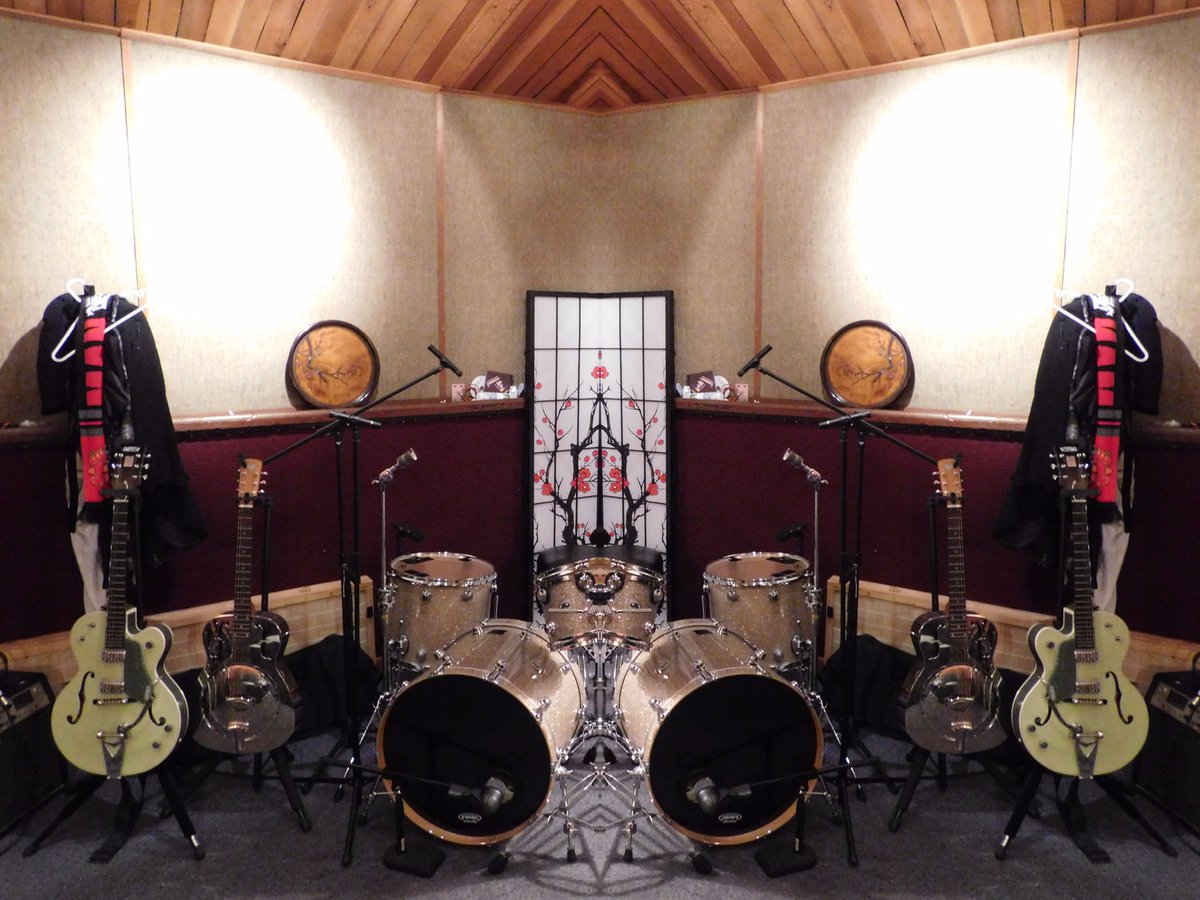 Dreamrack Studios tweet media