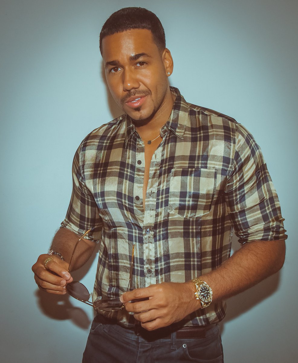 RomeoSantosPage's tweet photo. I tried to tell em 😎. https://t.co/CKvF3ept3Q