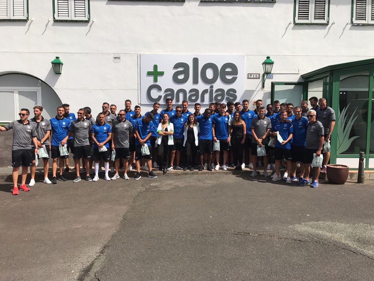 aloeplus's tweet photo. Nuestro Museo de La Esperanza ha recibido hoy con los brazos abiertos a los componentes del @CDTOficial ¡Suerte! #DejarnoselAlma #aloeplus https://t.co/sjKOzf4TTf