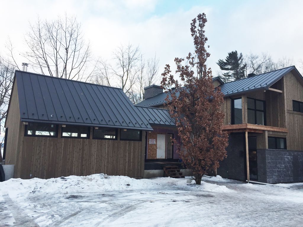 MAC Metal inc tweet media