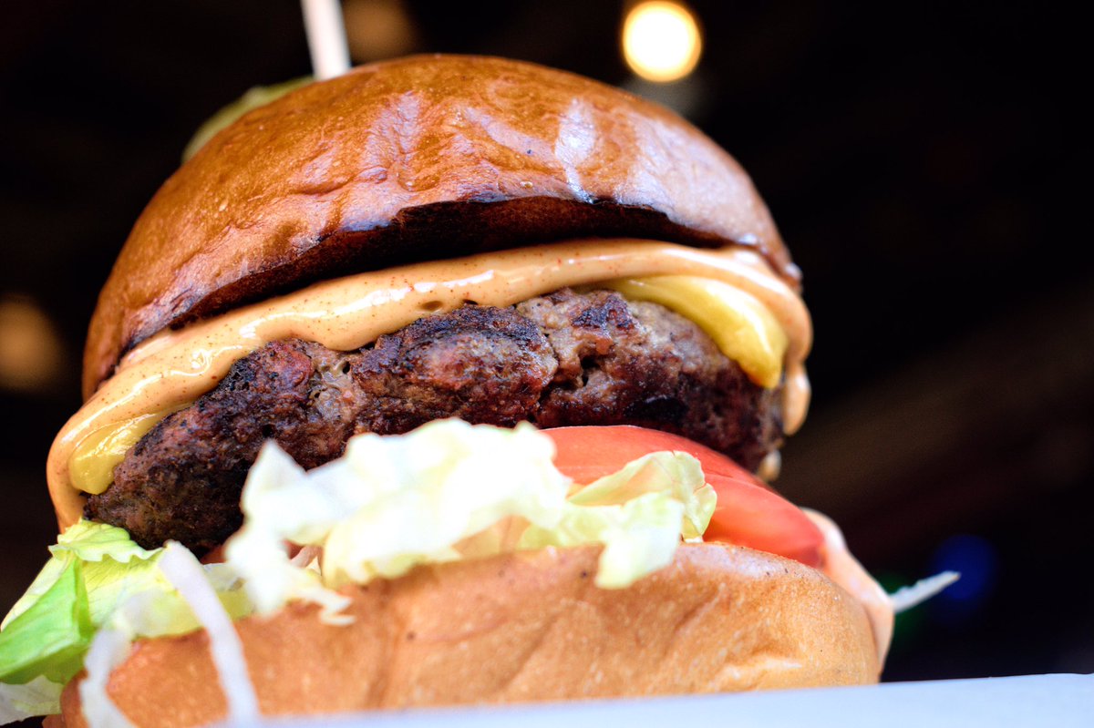 If Snow White had a burger instead of an apple, it would have been a different story #GoodMoodFood 🍔