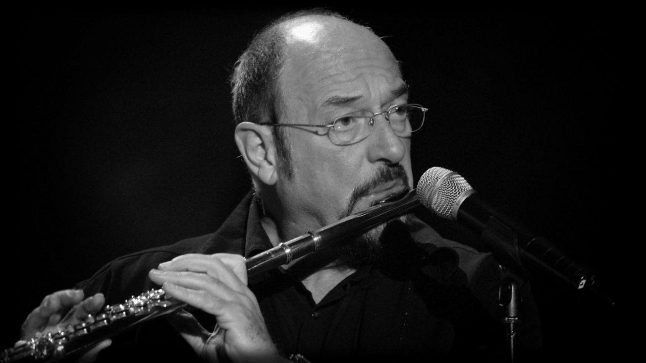 Happy birthday to Ian Anderson, who is 70 today! 