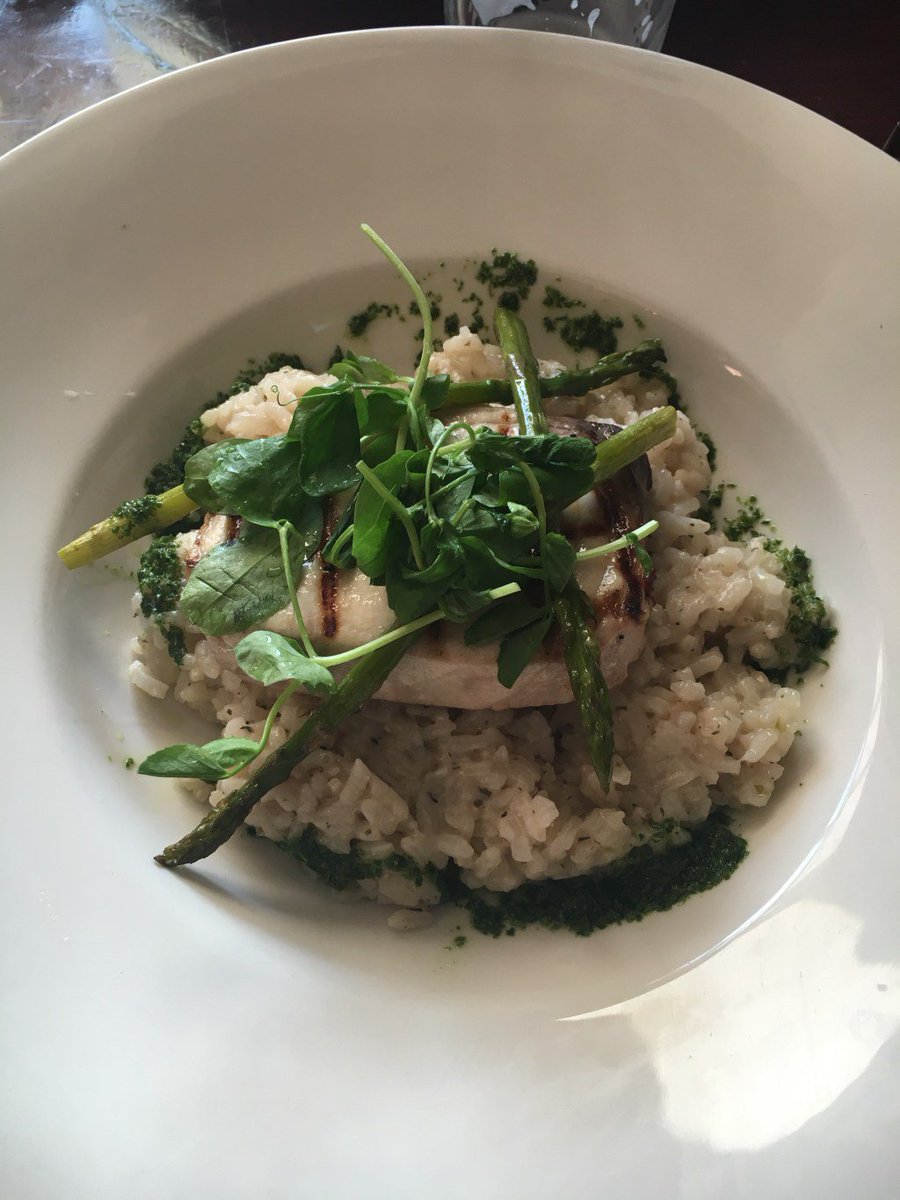 The Beehive, Combs, Derbyshire, July 2017 #2 <a href="/beehivecombs/">The Beehive, Combs</a> #pub #beer feat. @mobberleybeer themofad.wordpress.com/2017/07/08/the…