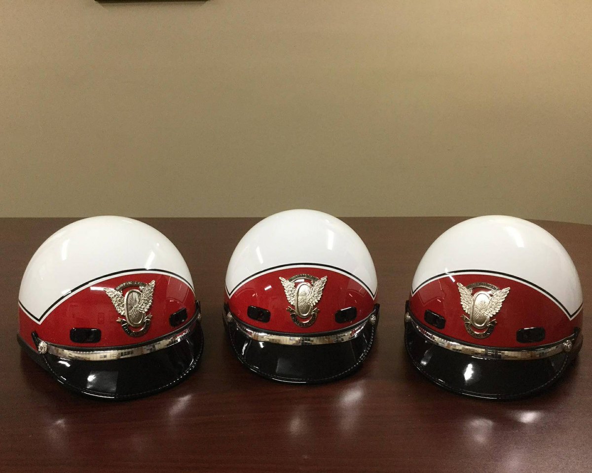 auburnmassfire's tweet image. New #MotorUnit helmets arrived today. The 3 members begin their 2 week training on Monday.