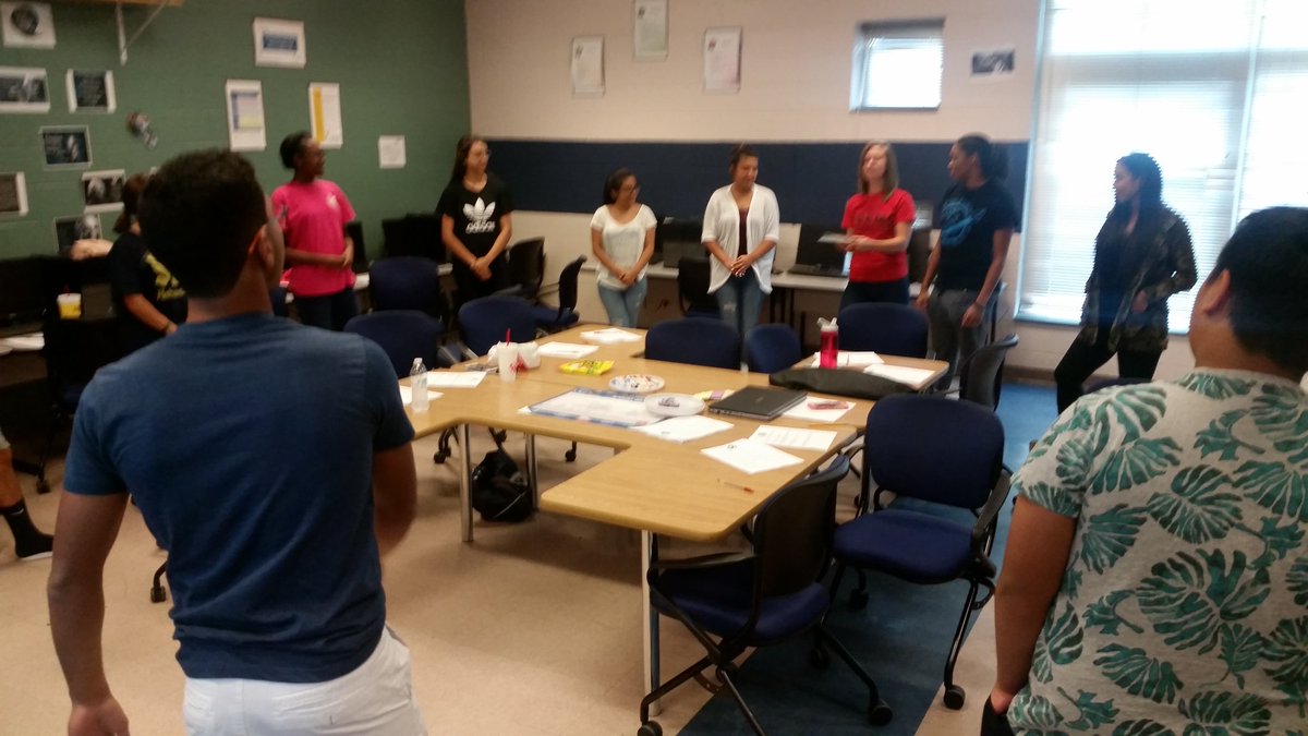 BritNorman_'s tweet image. I participated in my very 1st International Icebreaker...Talk about 100% Acceptance! #StraightOuttaColumbia #OCSGlobalModel #NSHS2S #OCSS2S