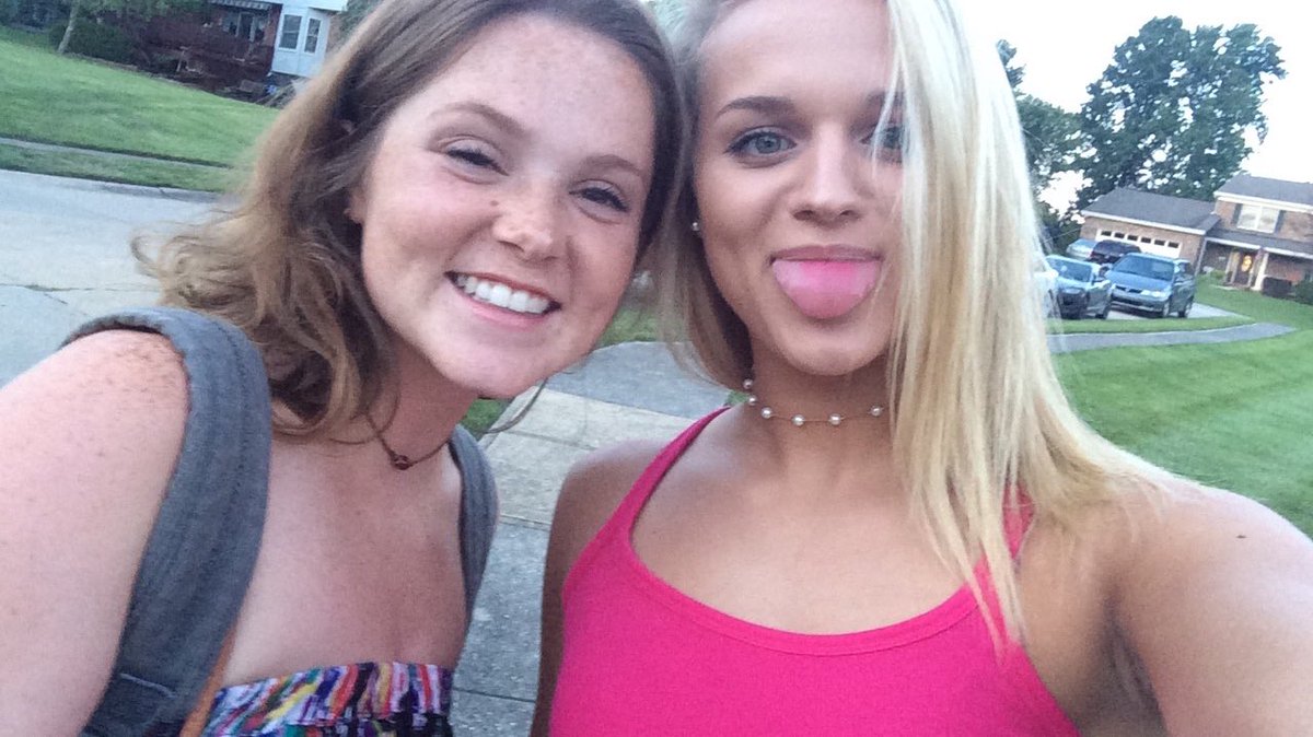 SheaBabby's tweet photo. Happy bday to my soulmate. Idk what my life would be like without you and your wildness. I love you more than you know. Party hard💓💓💓 https://t.co/VYKXF09RW0