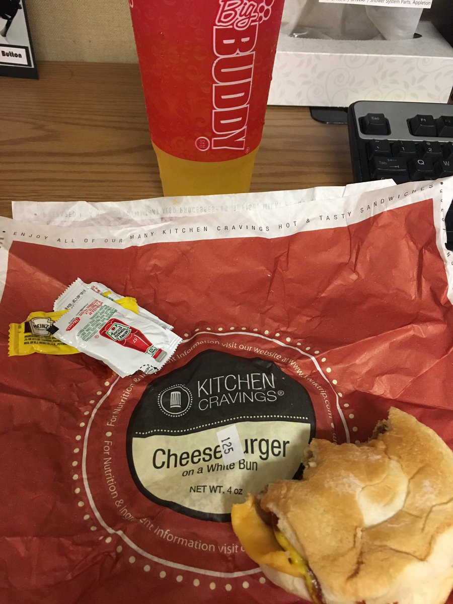 Sofakingsweet1's tweet photo. Cheat day is awesome @KwikTrip !! https://t.co/9M7ICWHiRK