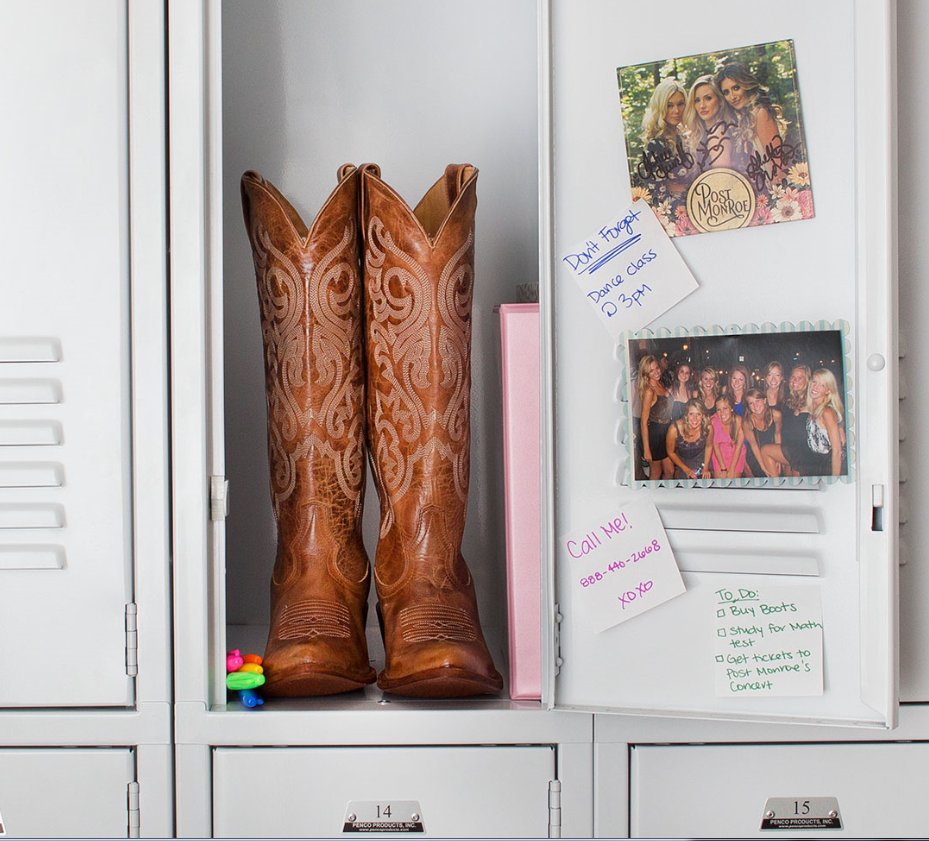 bootbarn's tweet image. Find your #BackToSchool basics at Boot Barn. Shop now: bit.ly/2vIVUnR #Shyanne #BootBarnStyle