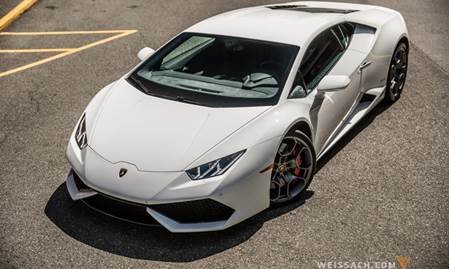 **Arriving Soon** 2015 Lamborghini Huracán LP610-4 Coupè. Bianco Monocerus Finish with Nero Ade Interior. 5,xxx km. Call 403 984 6433