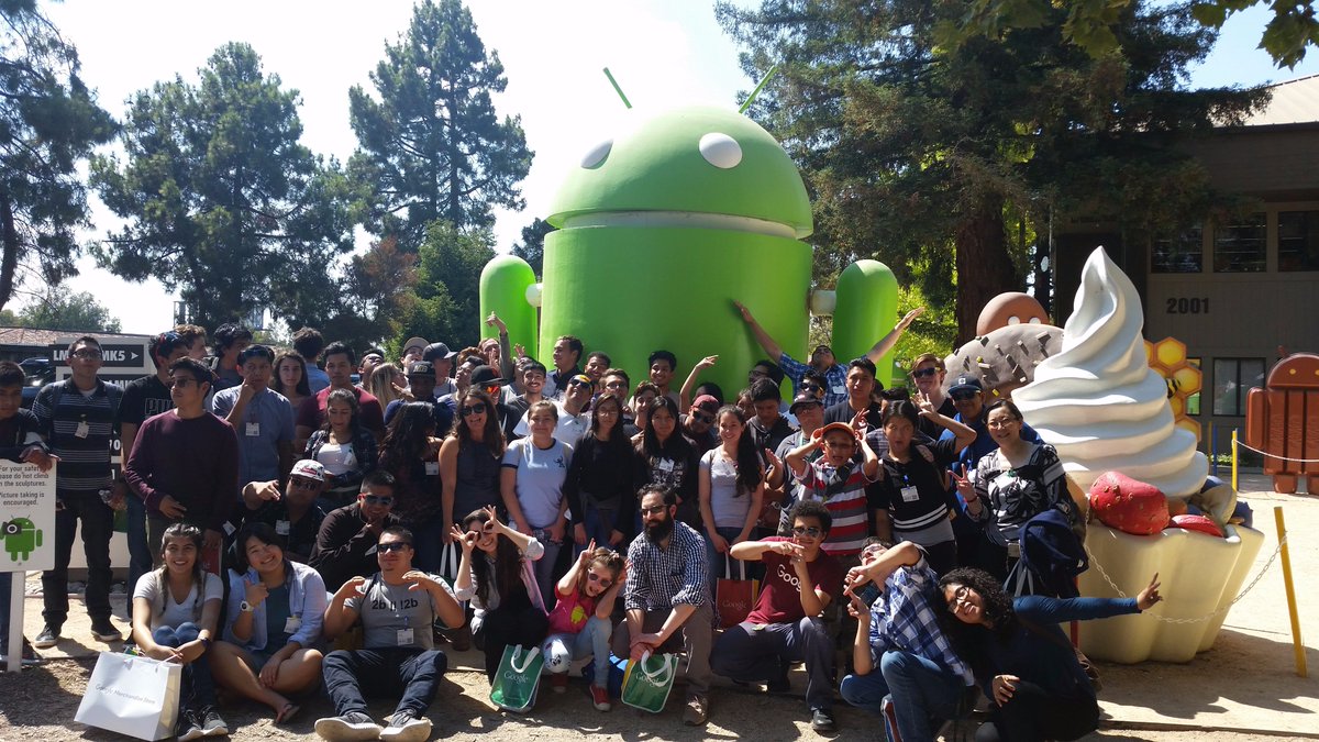 csinthree's tweet image. CSin3&apos;s C5 together with CS++&apos;s C4 on a field trip to @Google as participants of a three week Google summer program named CSSI extension.