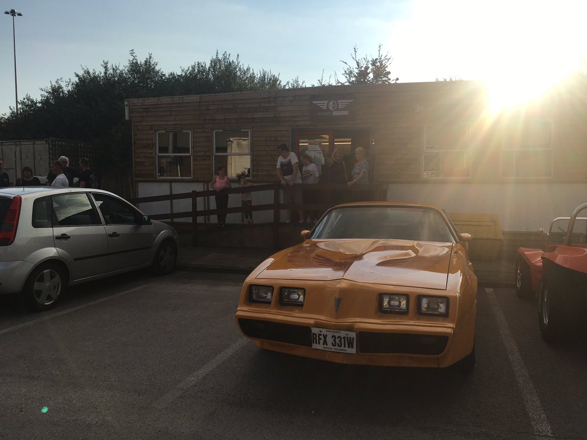 HungerHanger's tweet image. #hotrodnight