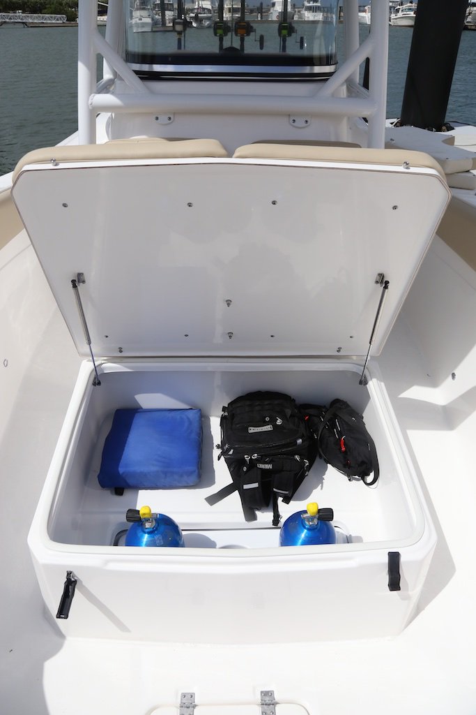 Sea Fox Boats on X: The 40” coffin box/lounger on our 288