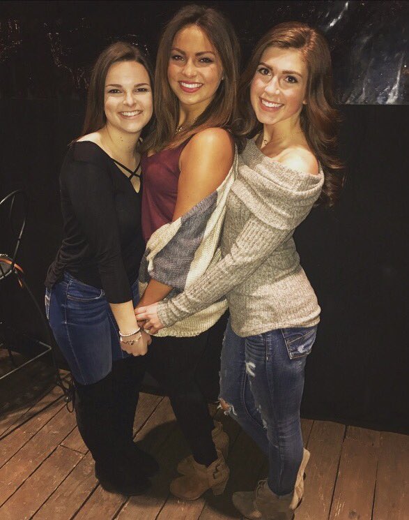 LambertMaggie's tweet photo. happy birthday @MarissaTrachsel I can't wait to see you soon have a great day ilysm💓🎉 https://t.co/i2pUkXjI1j