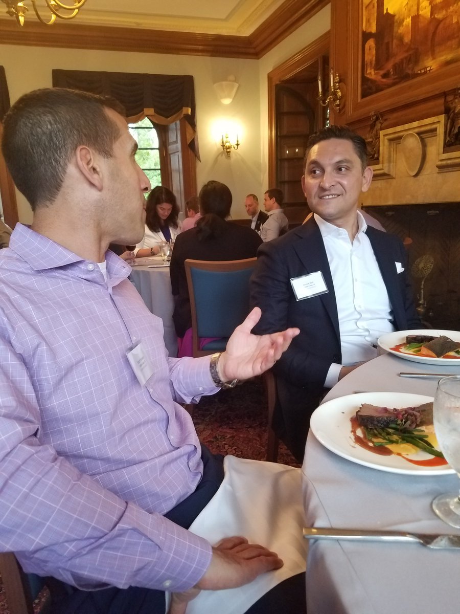 Alison19406's tweet photo. #EMBA18TABLE1 https://t.co/TJerJtbJHY