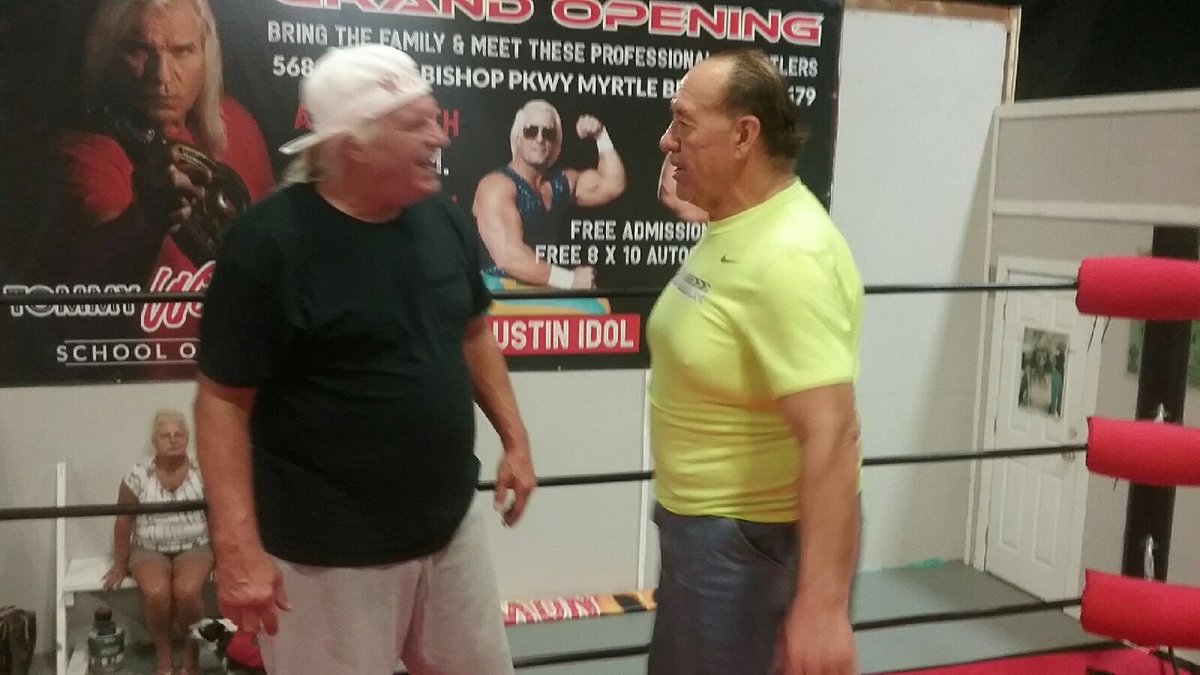 wrestlerweekly's tweet image. Look who stopped by the Tommy Wildfire Rich School of Wrestling! The Ragin' Bull #MannyFernandez @DavidBr25439805 @twildfirerich