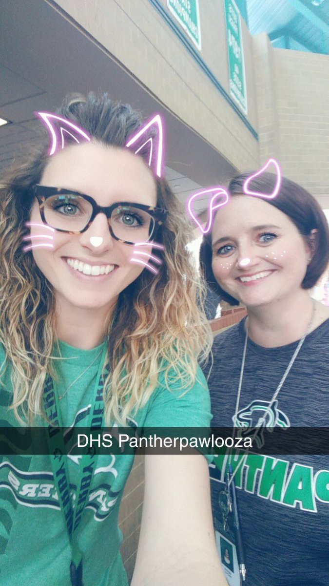 dhs_kay's tweet photo. #dhs #kayclub #cosponsors https://t.co/0viotCEieQ