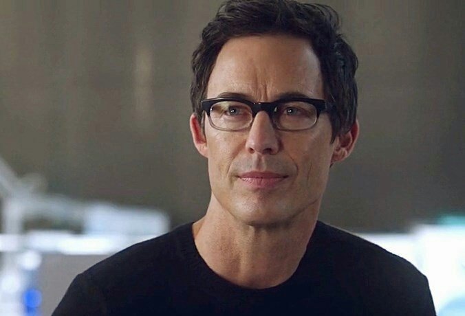 TheFlasher823's tweet photo. Tom Cavanagh confirma que tendremos a un nuevo Harrison Wells en la cuarta temporada de #TheFlash https://t.co/KgCRPmhdaT