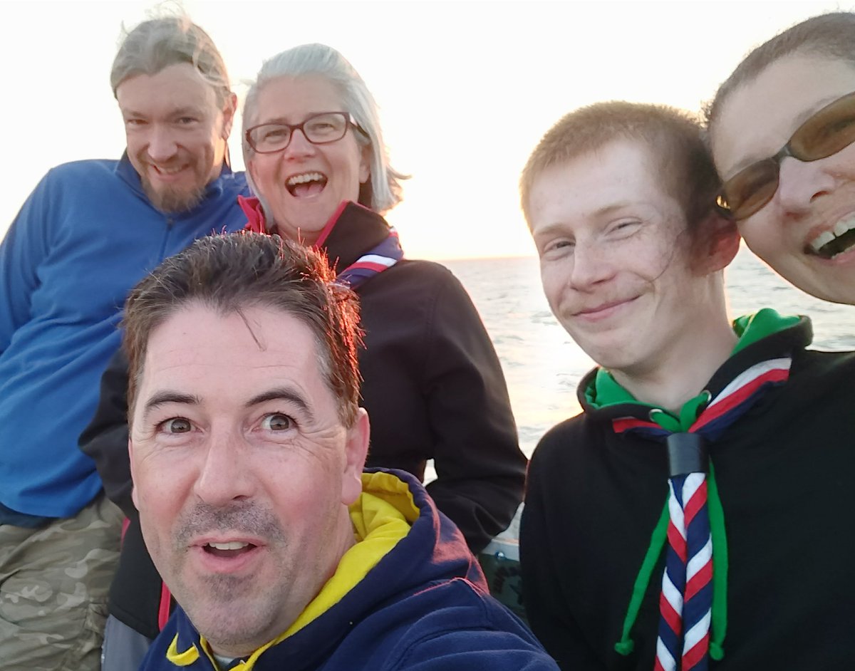 ACCInt_Cheshire's tweet photo. Leaders sunset selfie. #CSN17 #FinalNightOfCamp https://t.co/fttzjbT8wG