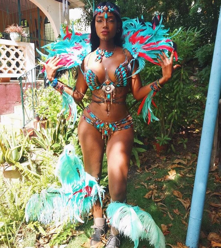 BlackGirlsWinni's tweet photo. And on this week's episode of Black is Beautiful... https://t.co/39gD8iL2CO