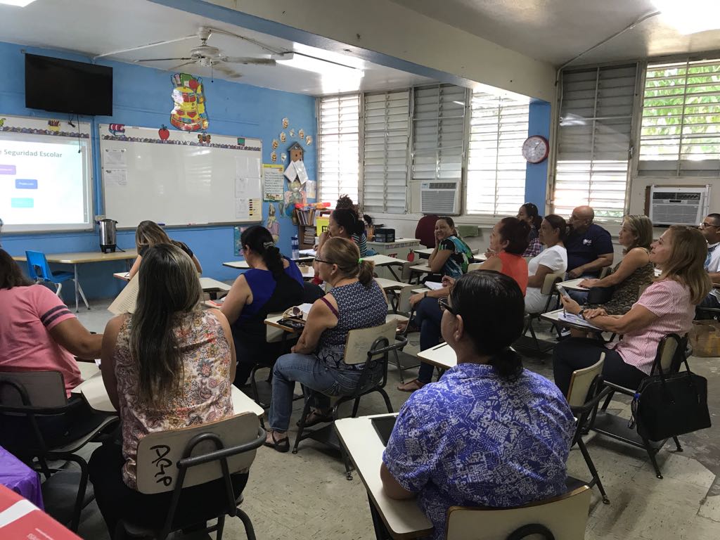 MisisCynthia's tweet photo. La facultad continúa cumpliendo con la agenda y con la capacitación encaminados a recibir a la comunidad... https://t.co/UgNt5CgeCV