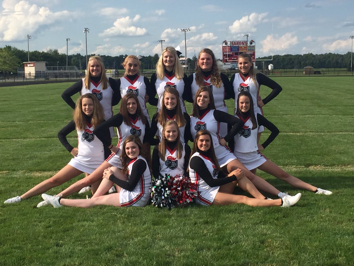 DHSBaronCheer's tweet photo. 2017 JV Fall Squad 🔴⚪️⚫️ https://t.co/UDULzqvzMU