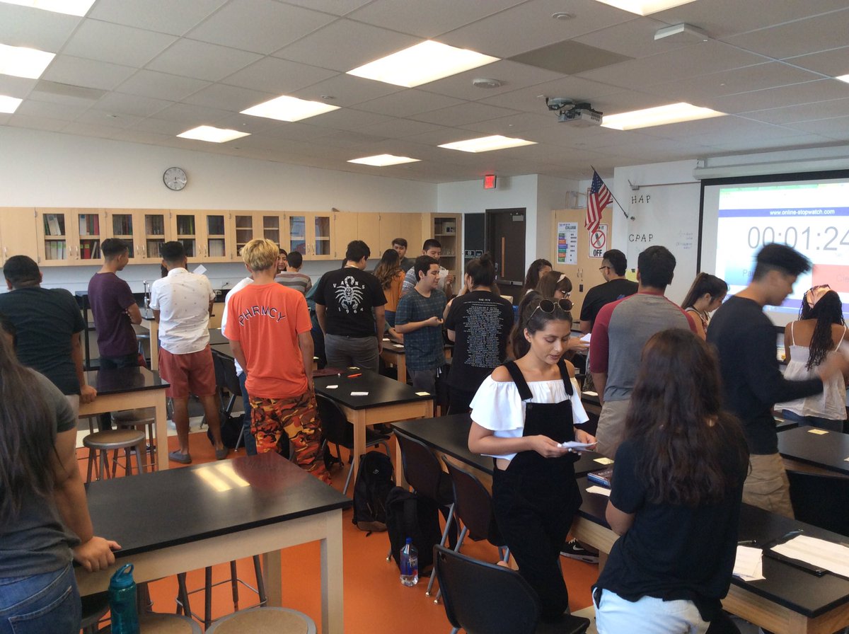hellomsyang's tweet image. Welcome back @ChaffeyHSTigers! Studying A&amp;amp;P vocabulary #flashcardgame