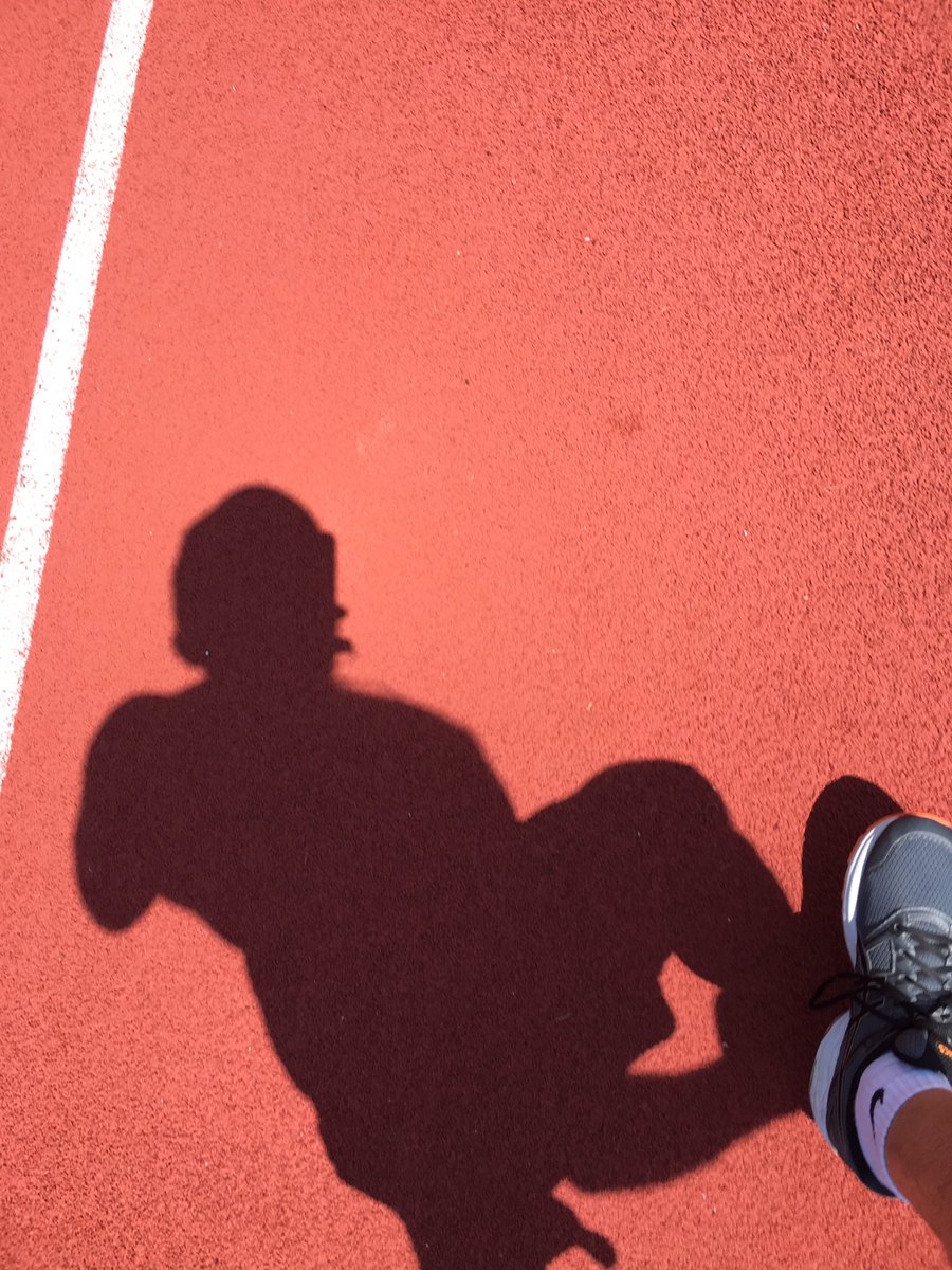 Chris_Manno's tweet photo. Track attack. #pacework #run #bike #daysoff https://t.co/oK1GxdFGVY