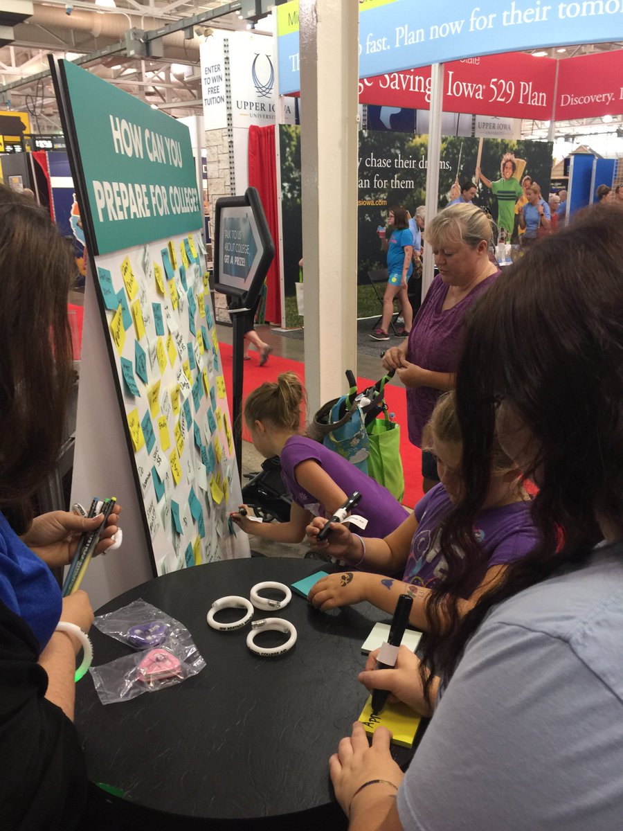 GEARUP_Iowa's tweet photo. People of all ages are sharing their thoughts about college at our @IowaStateFair booth. Come join the fun! #college #IASF17 #ReachHigher https://t.co/jJvIdSJ96E