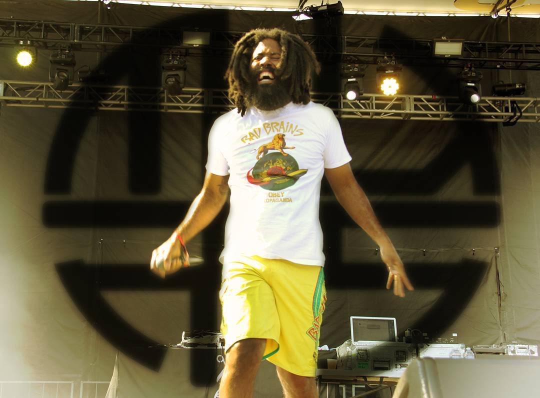 Shout out to our Day 2 artists for killing it at #highmightyfest! <a href="/ballyhoorocks/">BALLYHOO!</a> <a href="/MURS/">MURS</a>