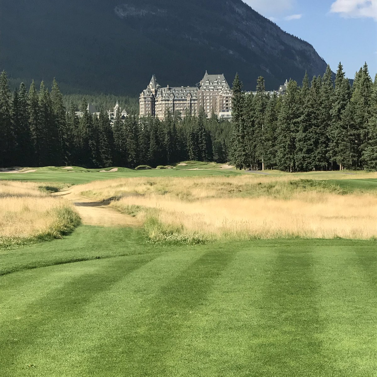 MacKinnon_Mike's tweet photo. Such a treat to play this iconic gem @GolfinBanff https://t.co/hlOGkQGdQM