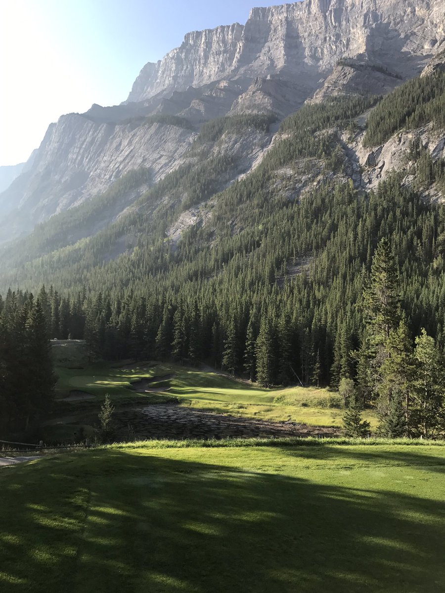 MacKinnon_Mike's tweet photo. Such a treat to play this iconic gem @GolfinBanff https://t.co/hlOGkQGdQM