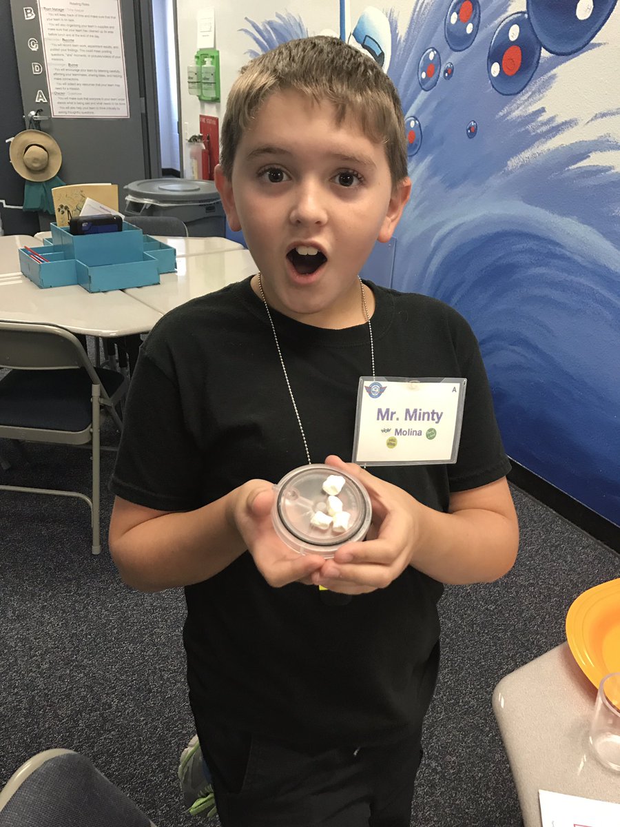 LBadkoobeh's tweet image. What's happening to our marshmallows? #underpressure #STARBASEAustin #airpressure #HaysCISD