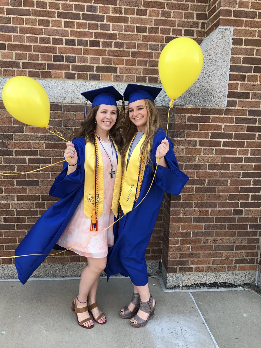 juliaa_meyerr's tweet photo. Happy birthday carl 💝 💕@carlyysmitth https://t.co/32BgkhQnhp