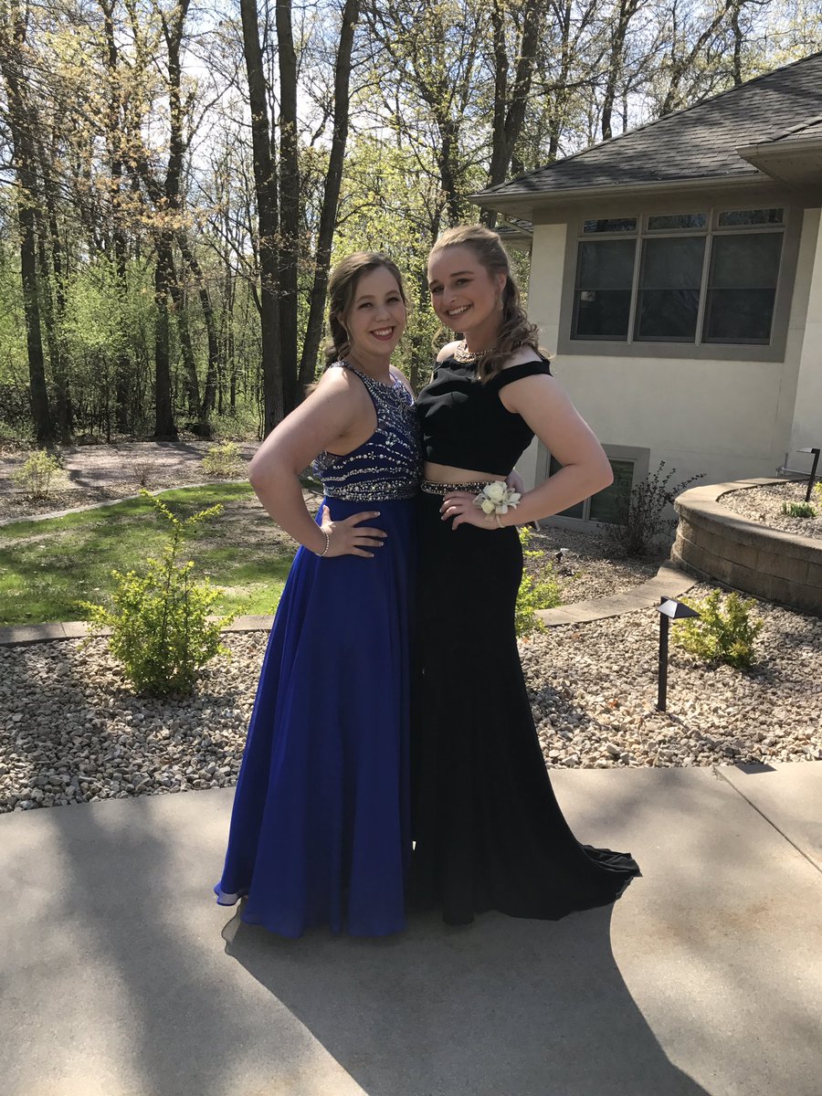 juliaa_meyerr's tweet photo. Happy birthday carl 💝 💕@carlyysmitth https://t.co/32BgkhQnhp