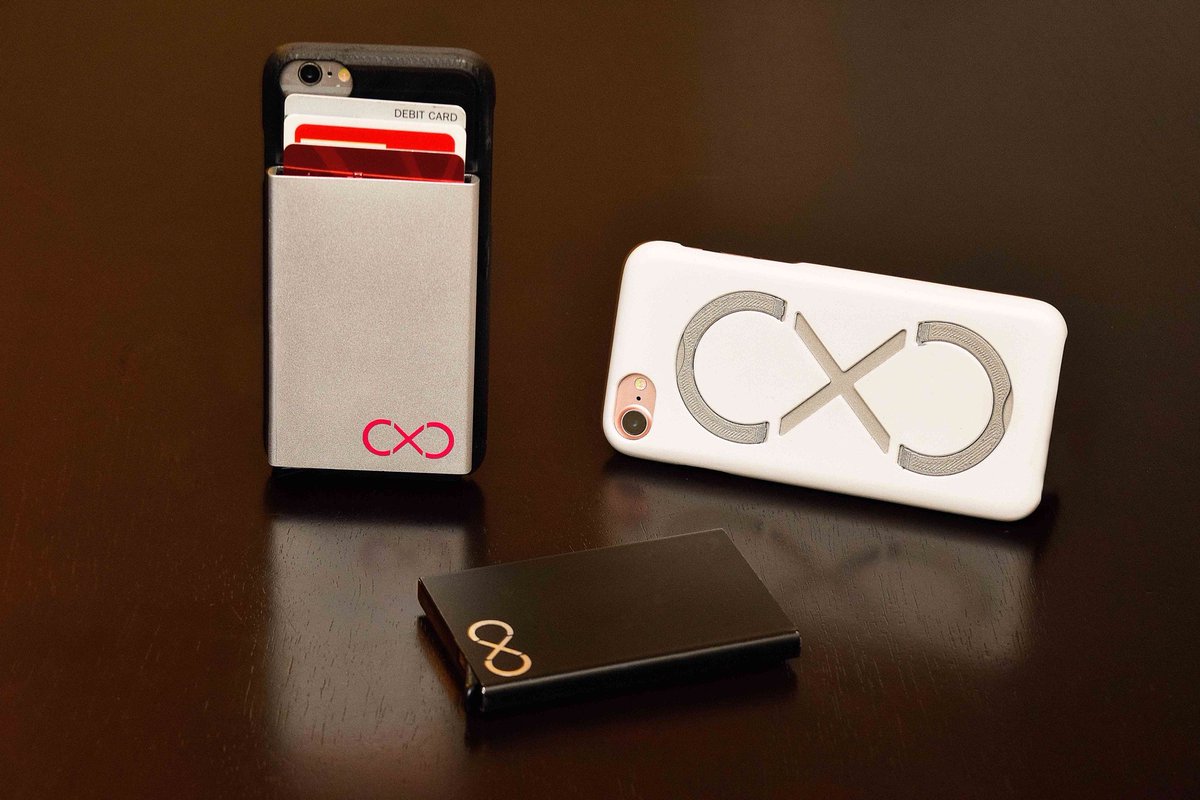 phonecasexcase's tweet photo. Convenience at its finest. Pay for everything in a flash with our card holder accessory! #bestphonecase #launchingsoon #kickstarter #cxc https://t.co/b9Jya4wLky