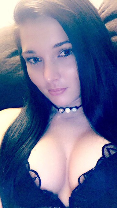 ♔McKenzie King♔’s pics and videos