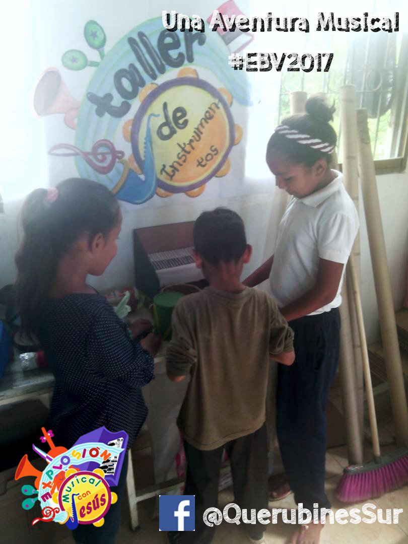 Ae_Lider1's tweet photo. Siguen nuestros jóvenes llevando el mensaje de Salvación a los niños. @CercaDeTiVzla #EBV2017 @JesusBello04 @zdeatalido @WisMundial https://t.co/ogiXOViz1x