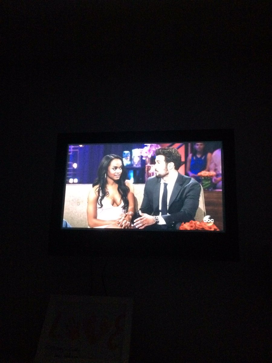CloHolohan's tweet photo. FFS is she crazy, I'd have given #peter 10 years to get there #settled #ringornothing #notintobryan #TheBacheloretteFinale #TheBachelorette https://t.co/MgouoSWuML